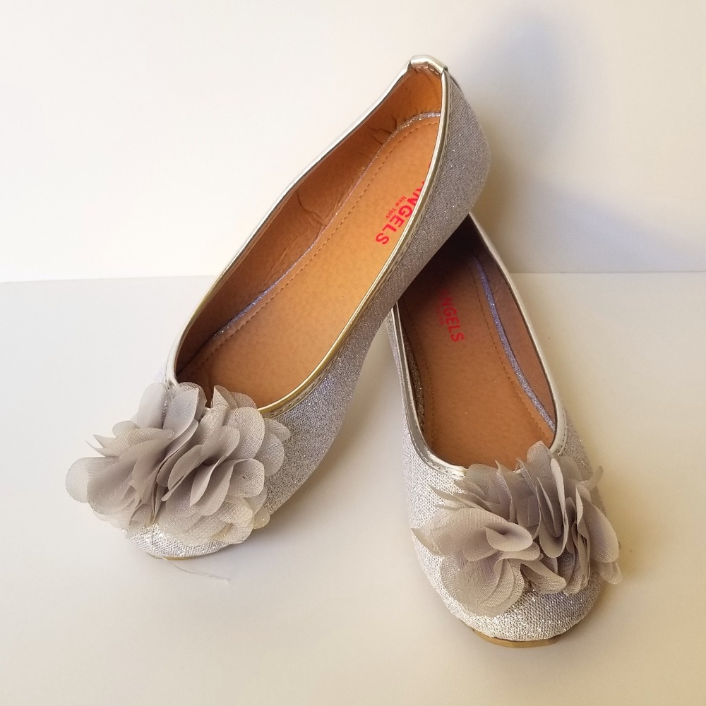 Girl's Shoes - Picture 3 of 3